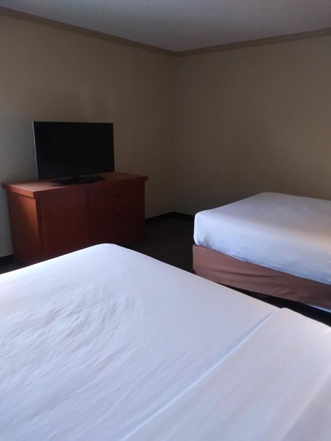 Travelodge By Wyndham Columbus State University Екстер'єр фото