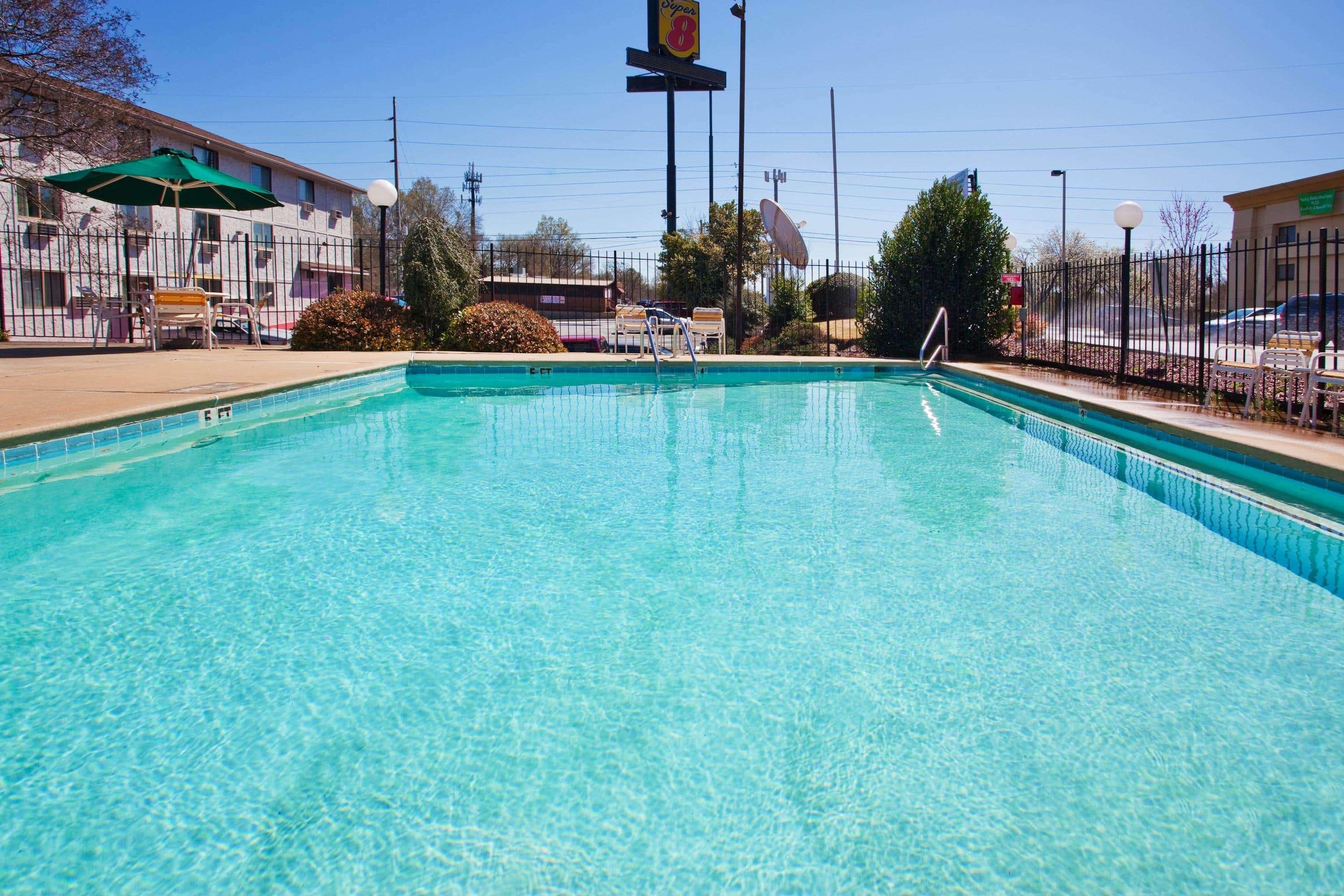 Travelodge By Wyndham Columbus State University Екстер'єр фото